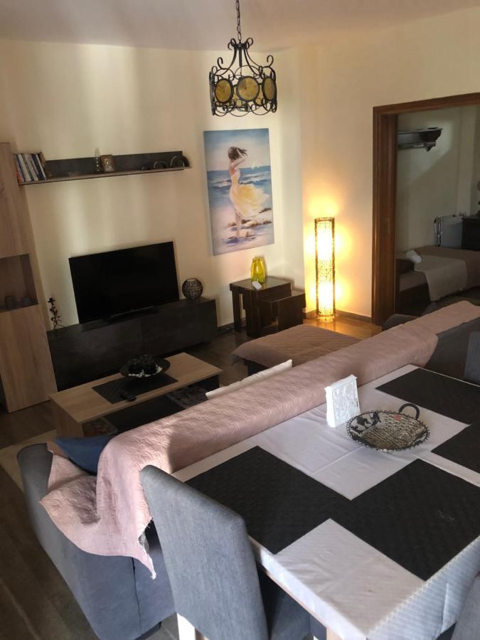 Joannas 2Brooms Sea Apartment Περαία Εξωτερικό φωτογραφία