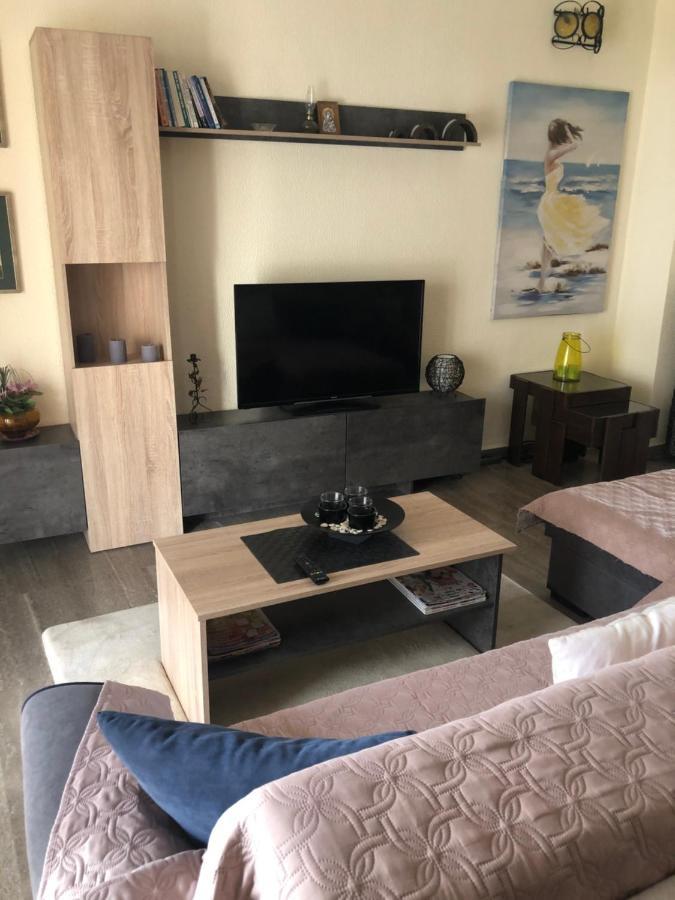 Joannas 2Brooms Sea Apartment Περαία Εξωτερικό φωτογραφία